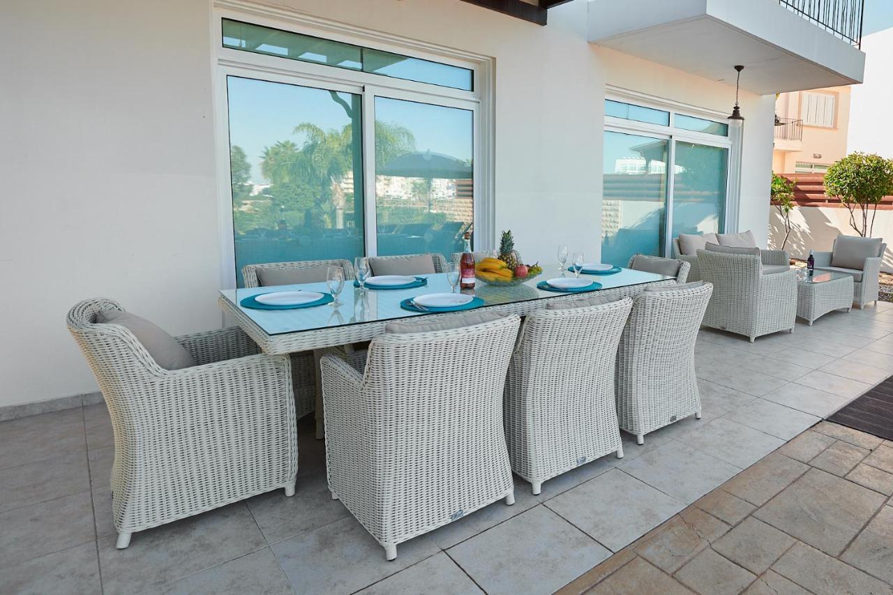 Beach Front Bella Vista By Ezoria Villas 普罗塔拉斯 外观 照片